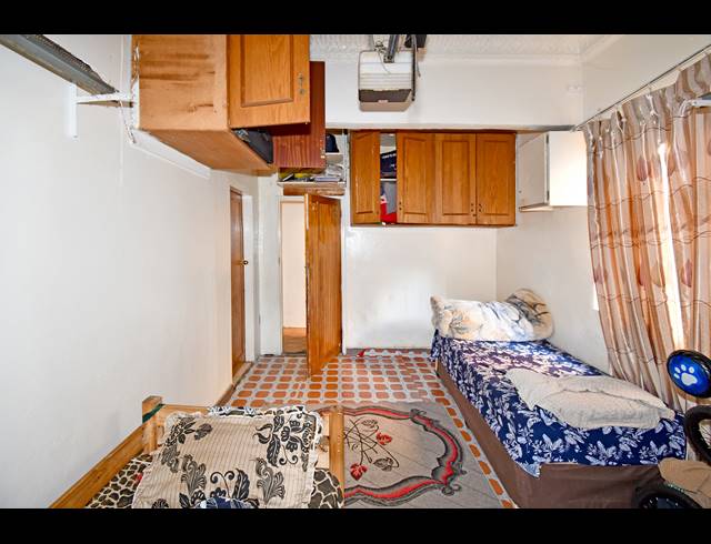 4 BEDROOM HOUSE FOR SALE IN MAYFAIR